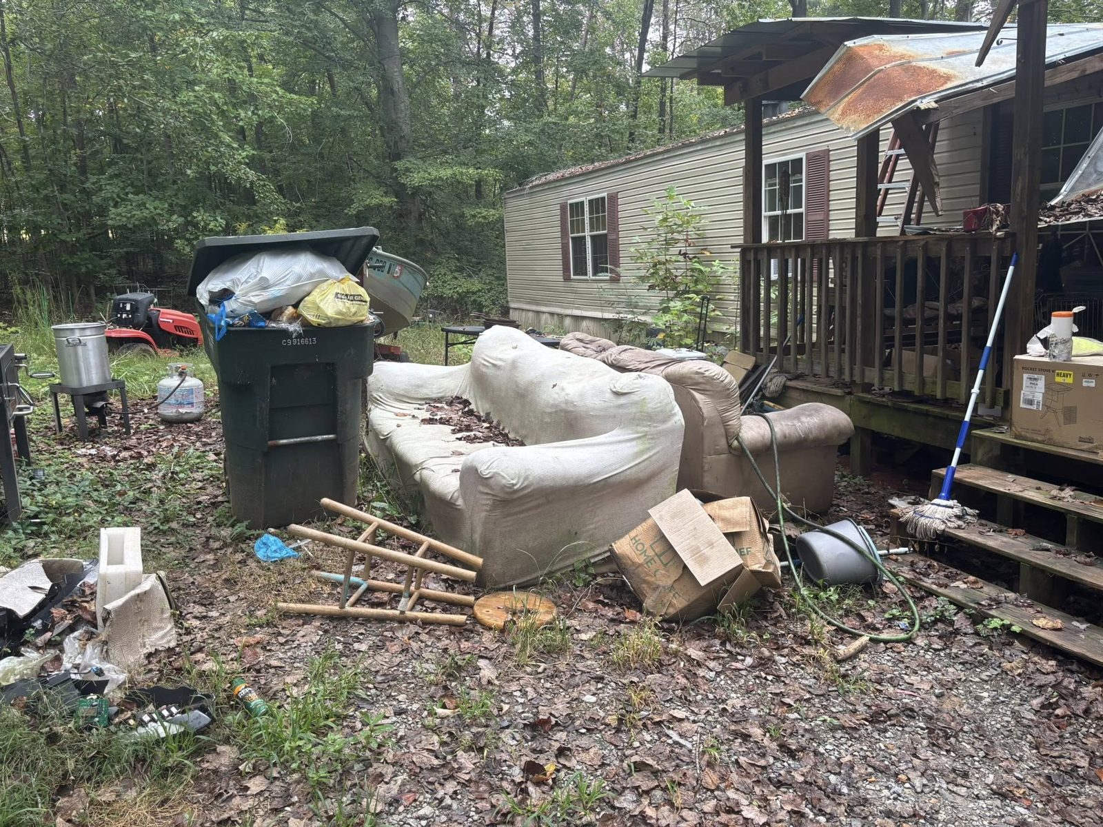 Mobile home cleanout